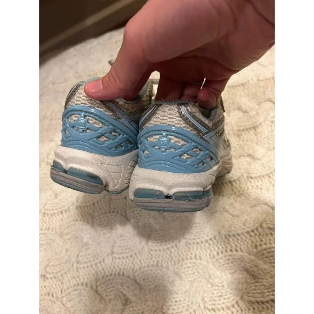 New Balance Size 11 Girls 1906 Athletic Tennis Shoes